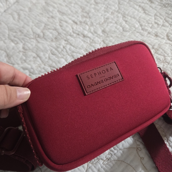 Dagne Dover Red Crossbody Bag - Picture 1 of 4